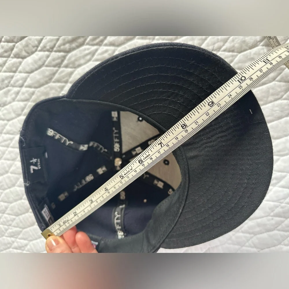 New Era 59Fifty NY Yankees Fitted Dark Navy Hat wt Rhinestones - Picture 4 of 6